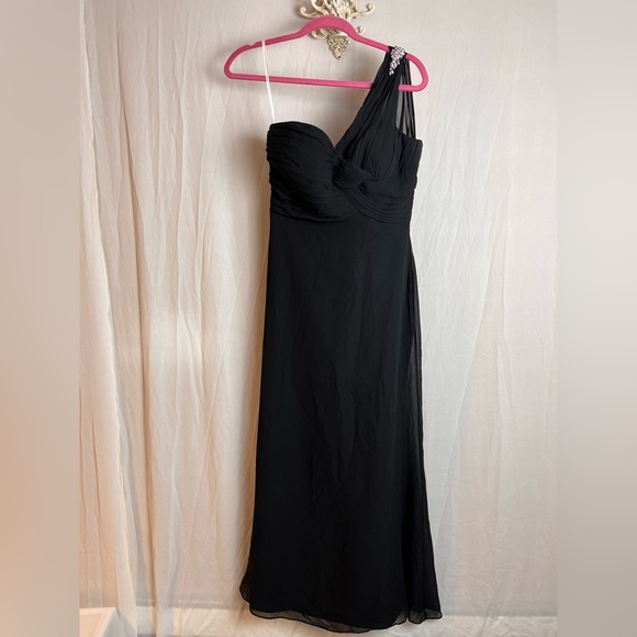 Belsoie Dresses & Skirts - BELSOIE black one shoulder dress with rhinestone embellishments